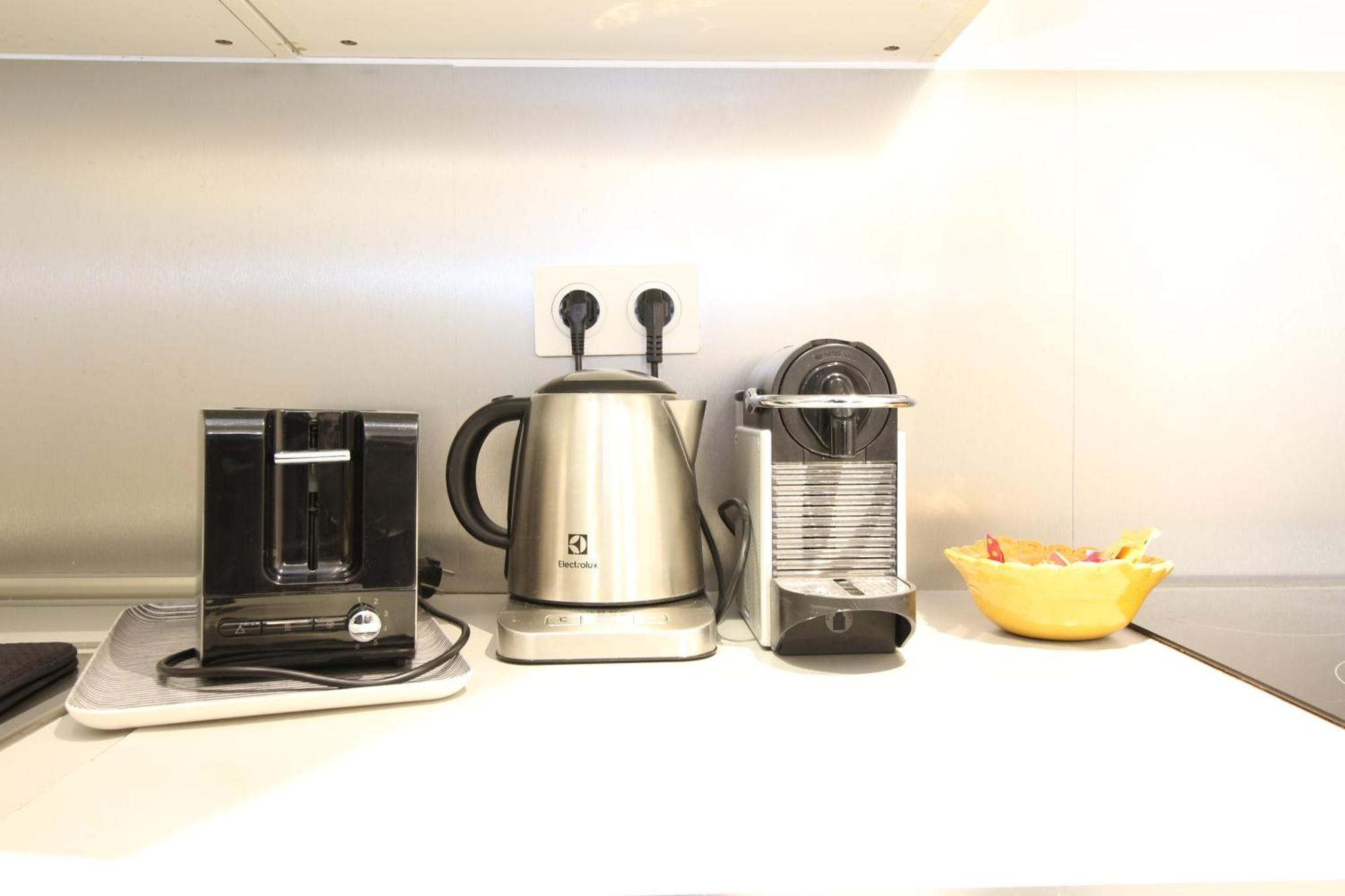Apartment T3 Hypercentre Proche Commerce- Parking - 2 Wifi Gratuit